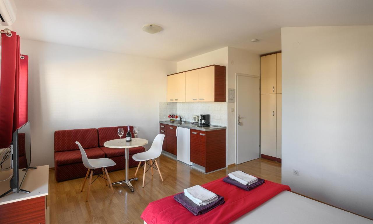 Apartments Blatancic Vodice Zewnętrze zdjęcie