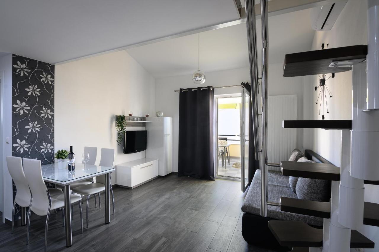 Apartments Blatancic Vodice Zewnętrze zdjęcie